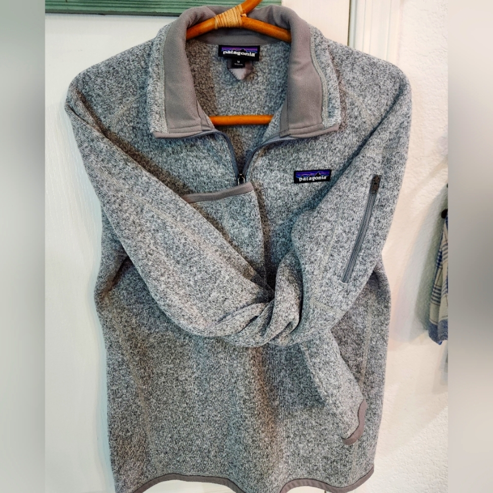 Patagonia Womens Heather Gray Fleece 1/4 zip Pullover